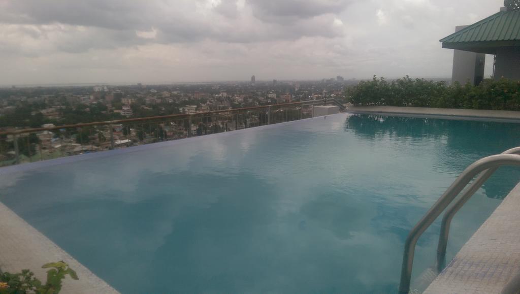 Blue Pearl Hotel & Apartments Dar es Salaam Exterior photo