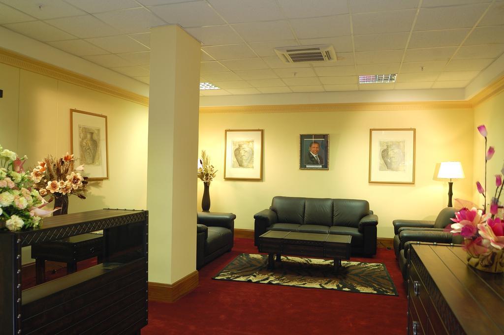 Blue Pearl Hotel & Apartments Dar es Salaam Exterior photo